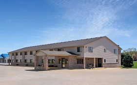 Super 8 By Wyndham Humboldt